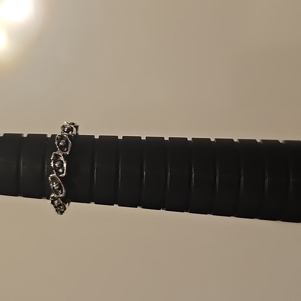 Elegant Silver Tone  Women's Ring